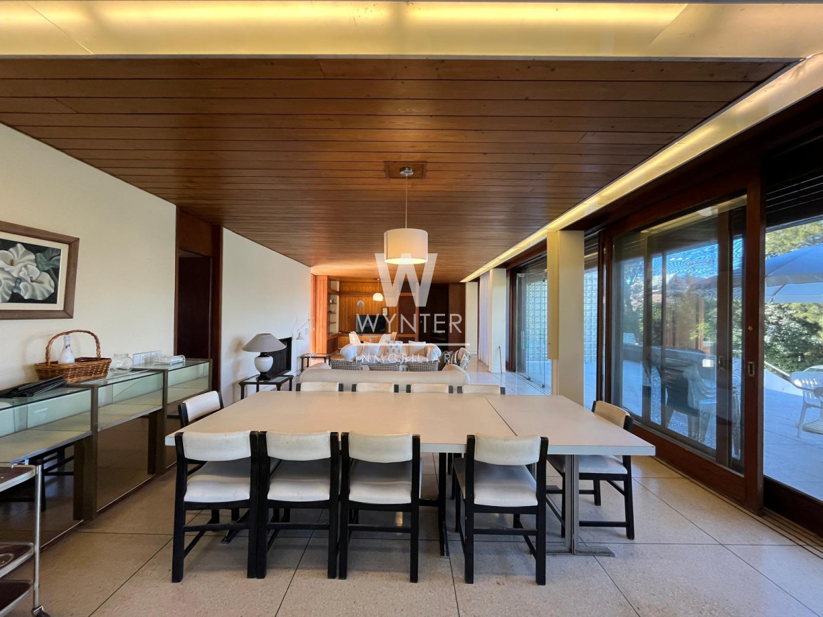 Casa ID.5918 - Casa en venta en San Rafael con 3.590 m2 - 11 suites