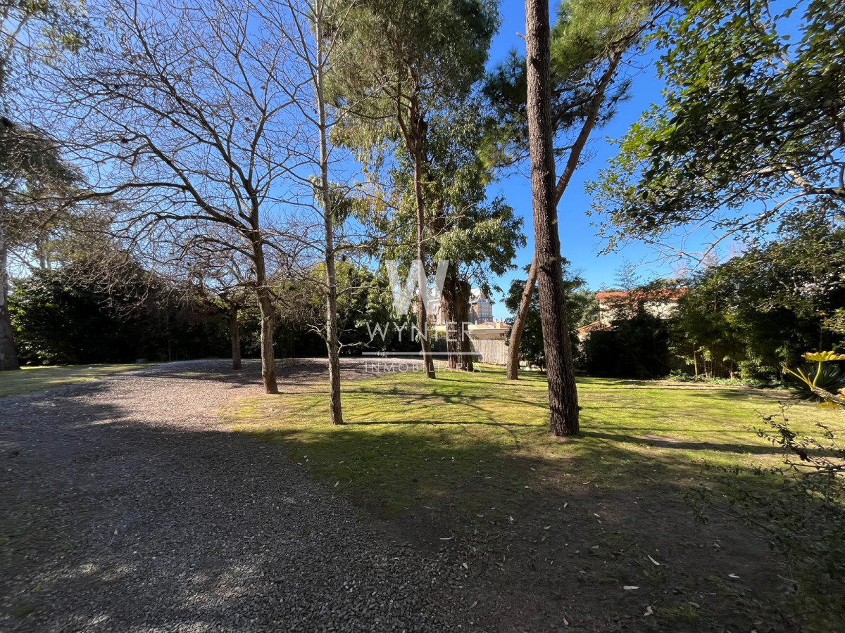 Casa ID.5918 - Casa en venta en San Rafael con 3.590 m2 - 11 suites