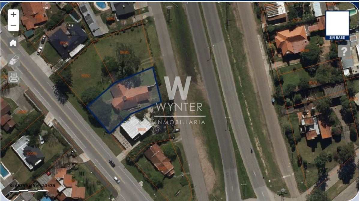Casa ID.5635 - Casa en venta con doble frente sobre Av. Córdoba y Boulevar Artigas, apta para uso comercial. 