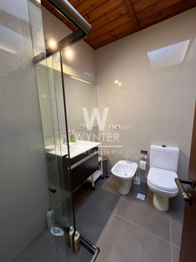 Casa ID.5918 - Casa en venta en San Rafael con 3.590 m2 - 11 suites