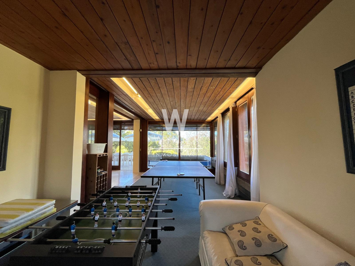 Casa ID.5918 - Casa en venta en San Rafael con 3.590 m2 - 11 suites