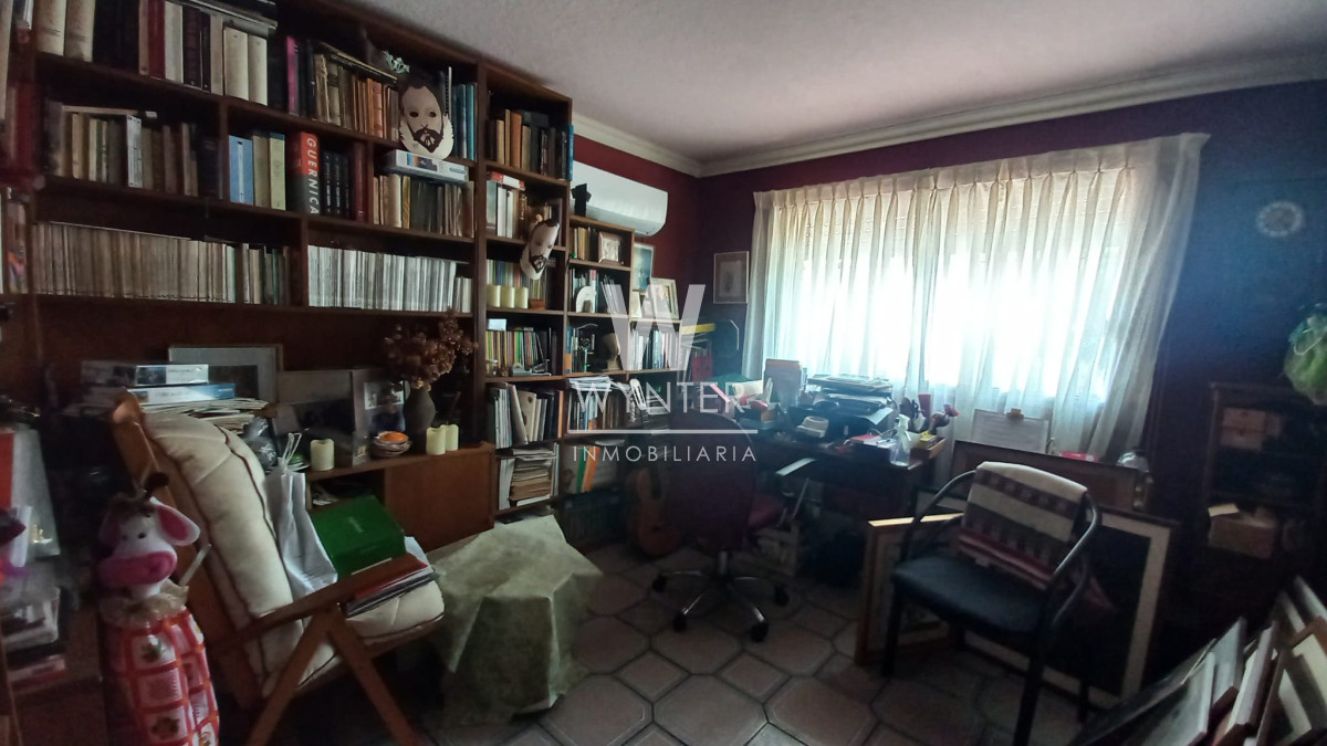 Casa ID.5304 - Gran casa en venta, en barrio La Blanqueada 