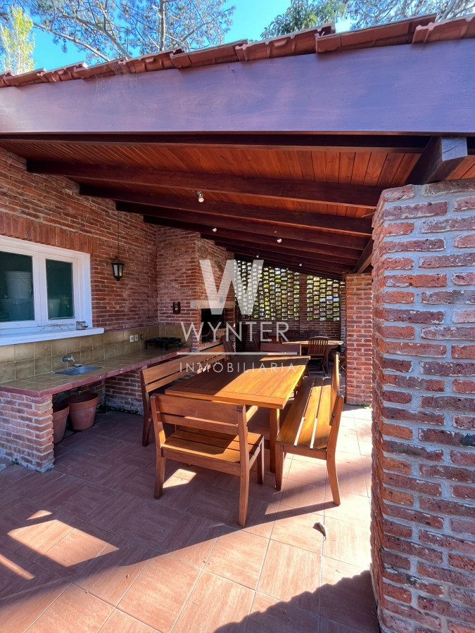 Casa ID.3681 - Casa en alquiler con piscina en Mansa - 3 dormitorios