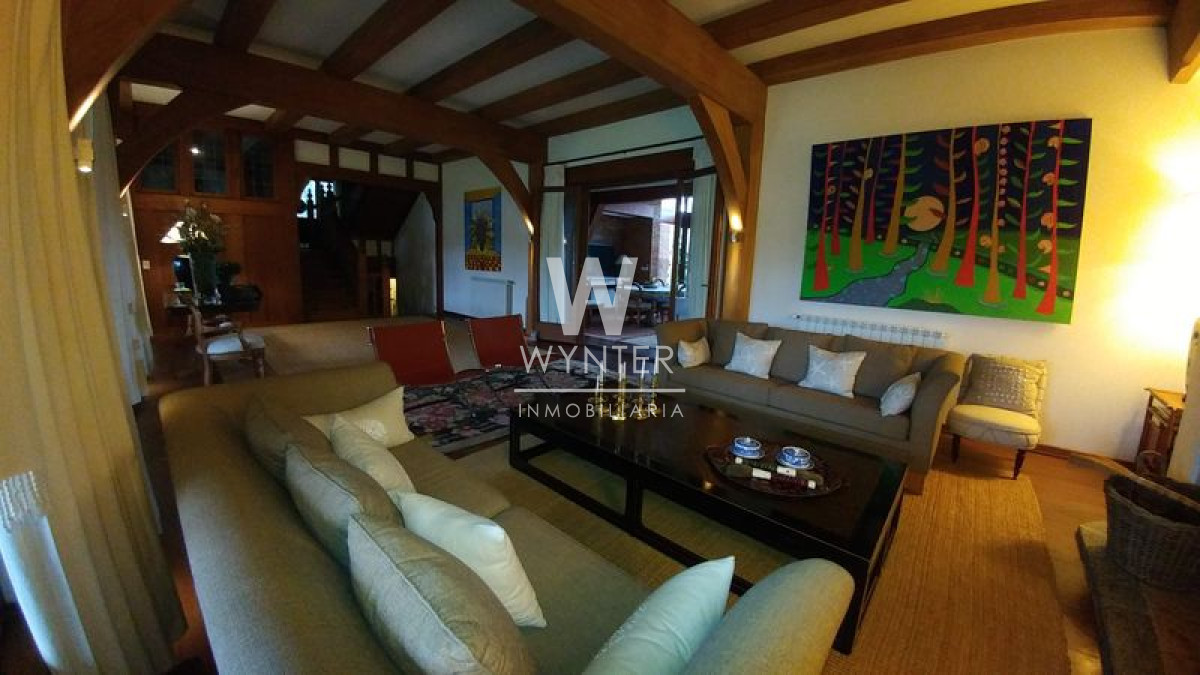 Casa ID.1036 - Excelente Propiedad - 8 Dorm