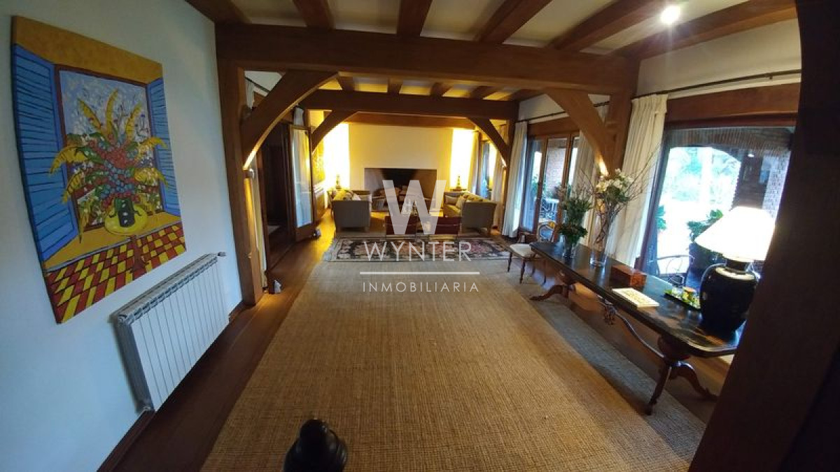 Casa ID.1036 - Excelente Propiedad - 8 Dorm