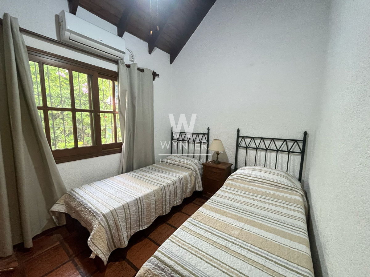 Casa ID.52 - Muy linda casa en Playa Mansa