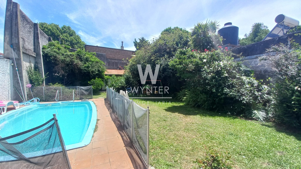 Casa ID.5304 - Gran casa en venta, en barrio La Blanqueada 