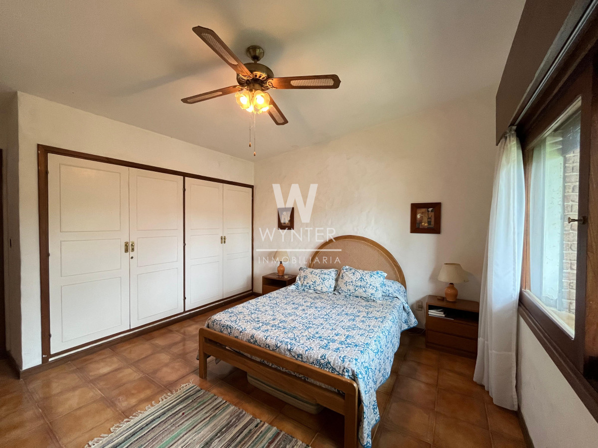 Casa ID.5391 - Casa en venta - A pasos de la Playa Mansa