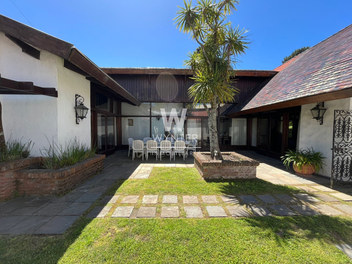 Casa ID.975 - En el corazón de las paradas