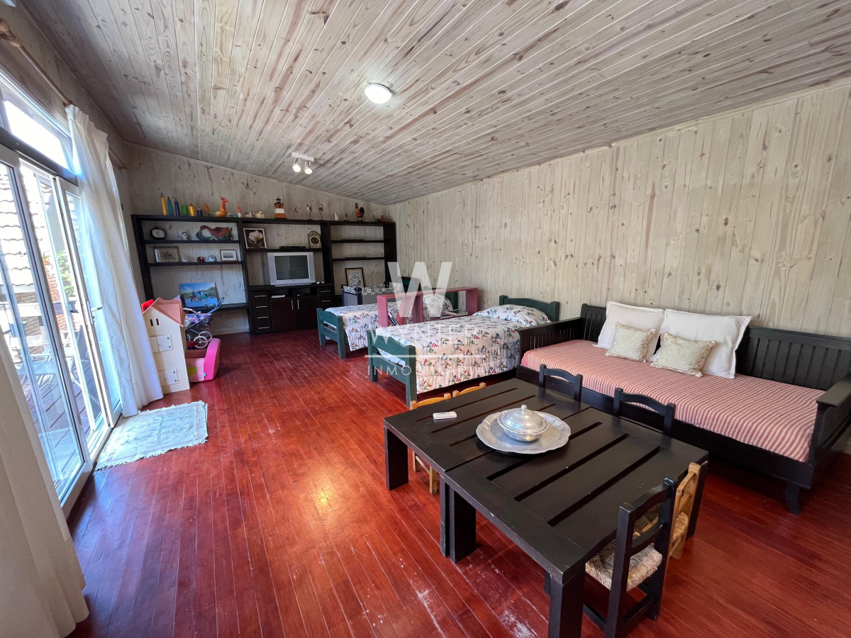 Casa ID.5283 - Casa en venta construida por el Arq. Arturo Dubourg