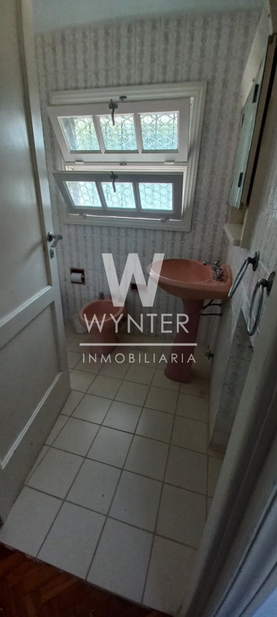 Casa ID.3755 - Excelente casa a 1 cuadra del mar con un hermoso parque de 3.550 m2