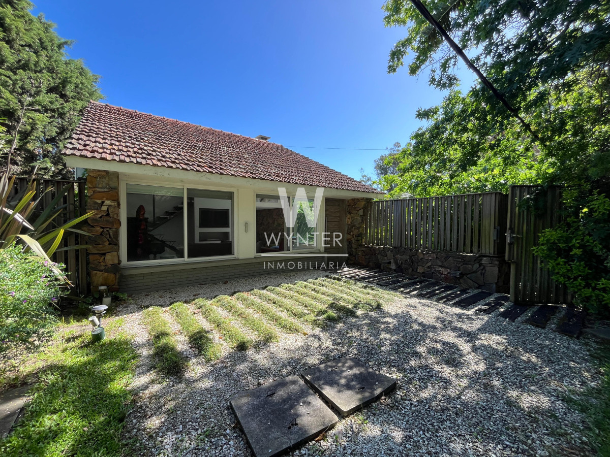 Casa ID.5303 - Casa en venta en Pinares sobre el Camino de la Laguna