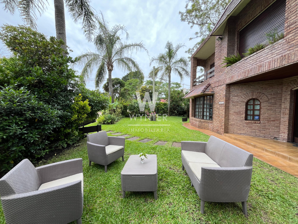 Casa ID.5391 - Casa en venta - A pasos de la Playa Mansa