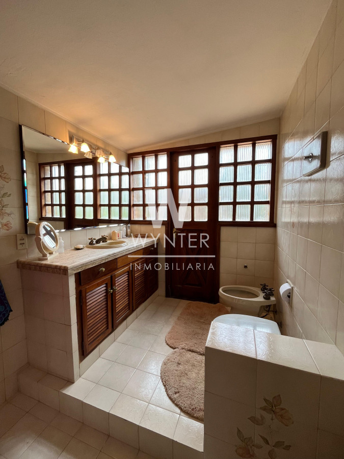 Casa ID.5391 - Casa en venta - A pasos de la Playa Mansa