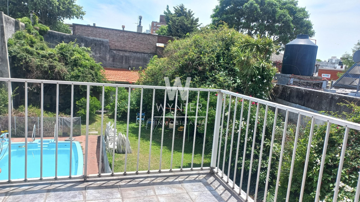 Casa ID.5304 - Gran casa en venta, en barrio La Blanqueada 