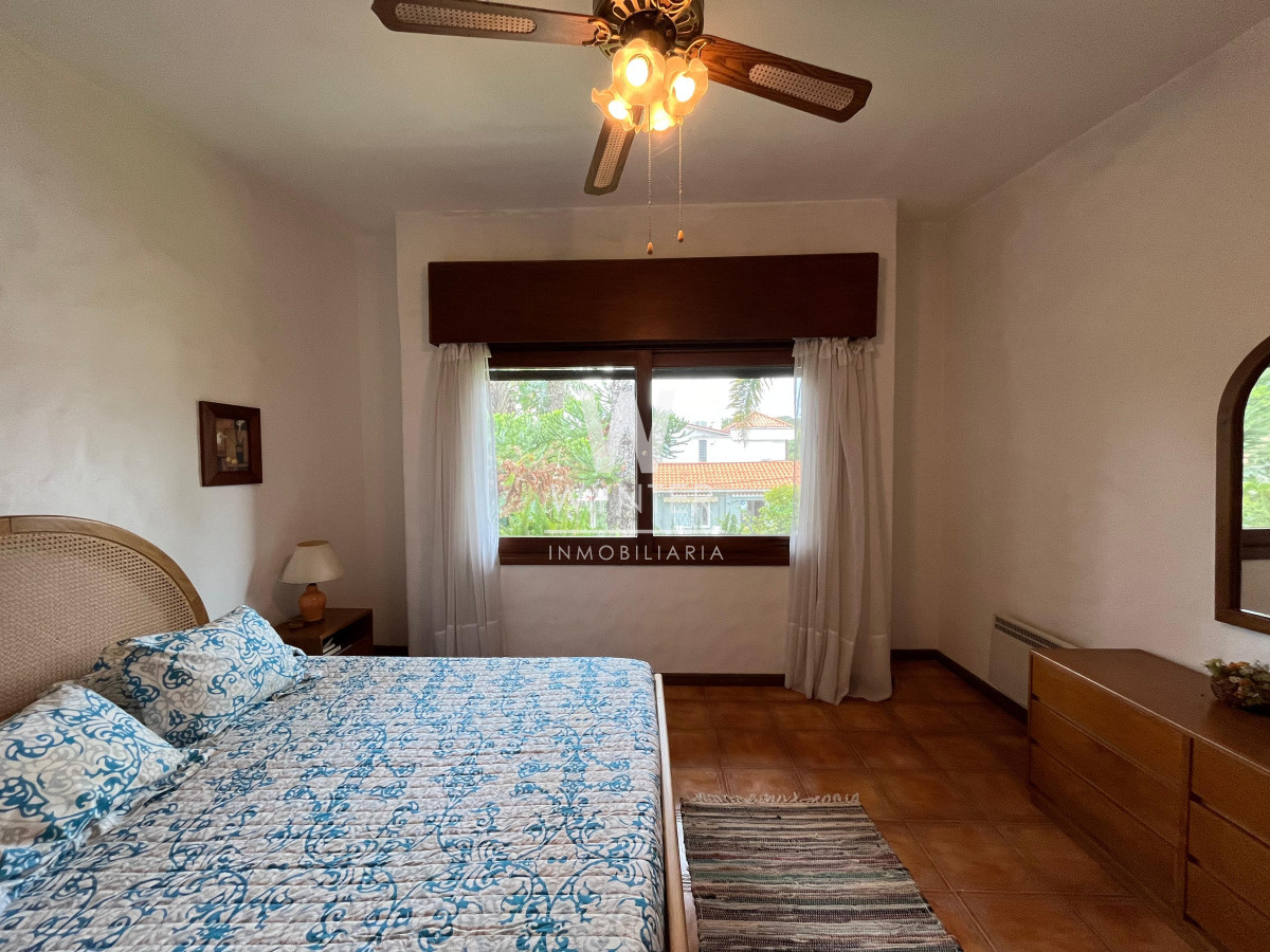 Casa ID.5391 - Casa en venta - A pasos de la Playa Mansa