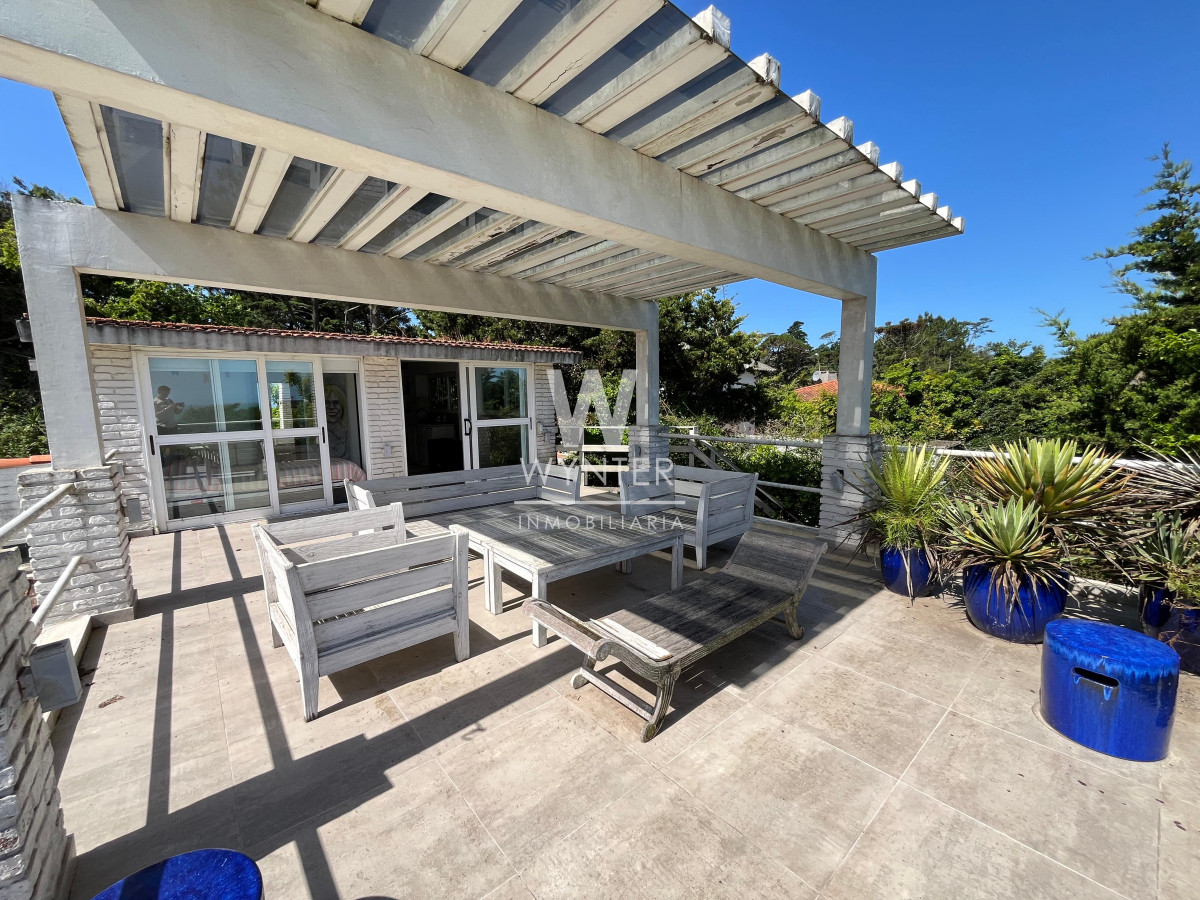 Casa ID.5303 - Casa en venta en Pinares sobre el Camino de la Laguna