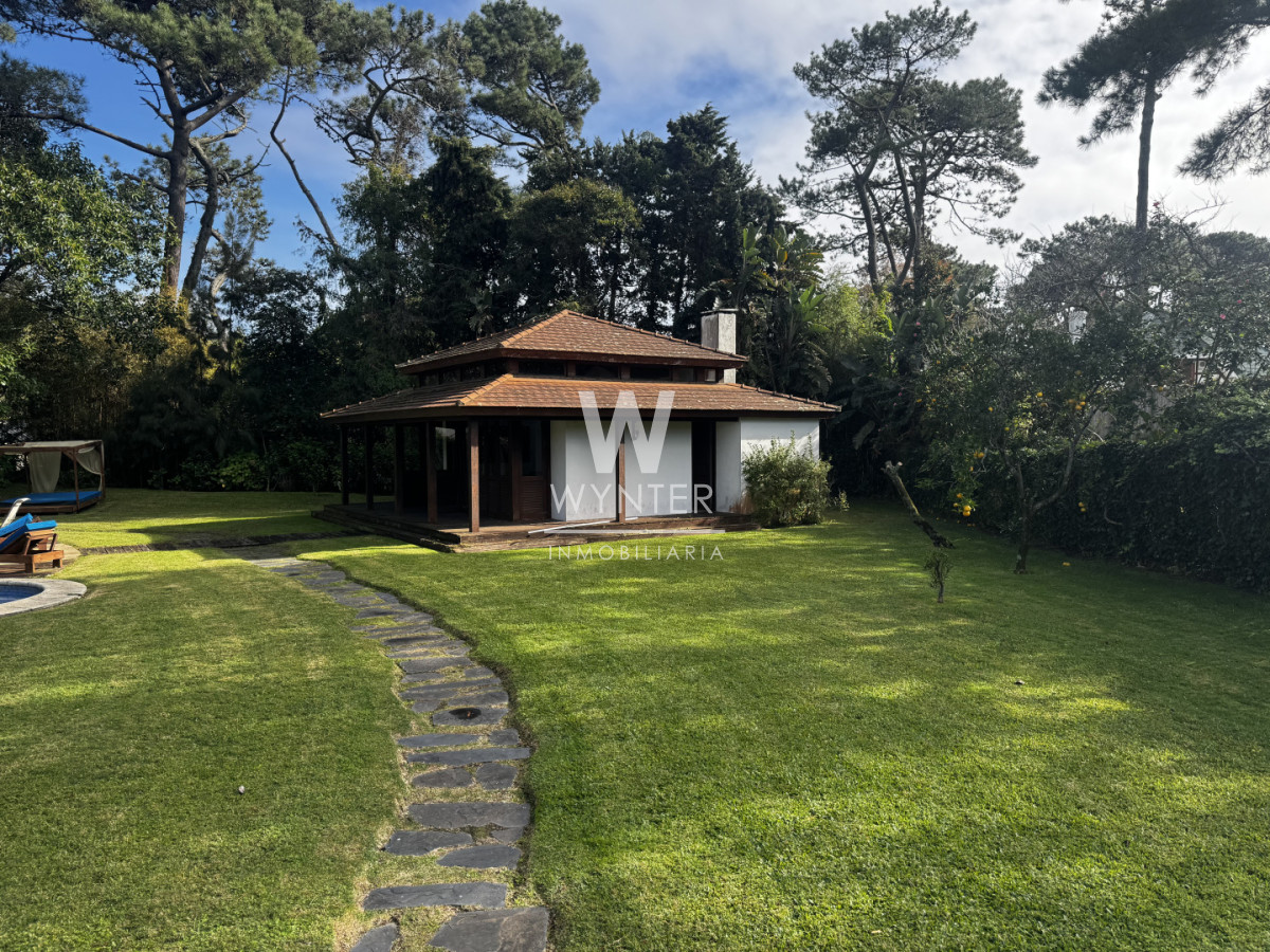 Casa ID.975 - En el corazón de las paradas