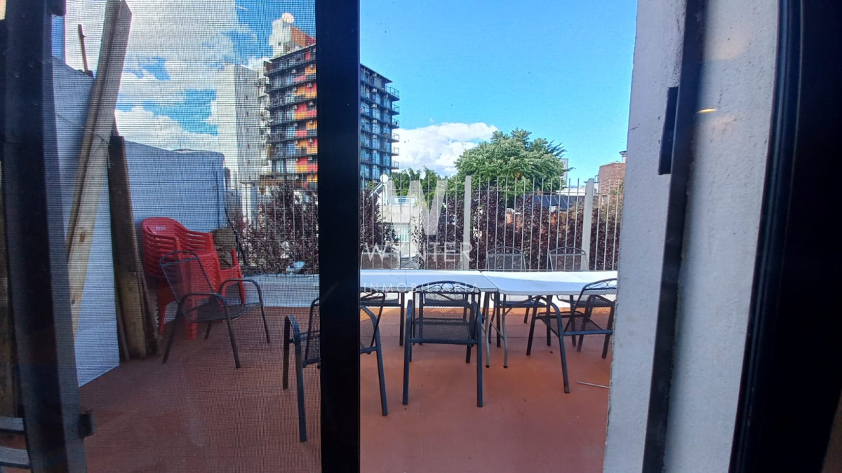 Casa ID.5350 - CASA EN VENTA, CON RENTA. POCITOS 