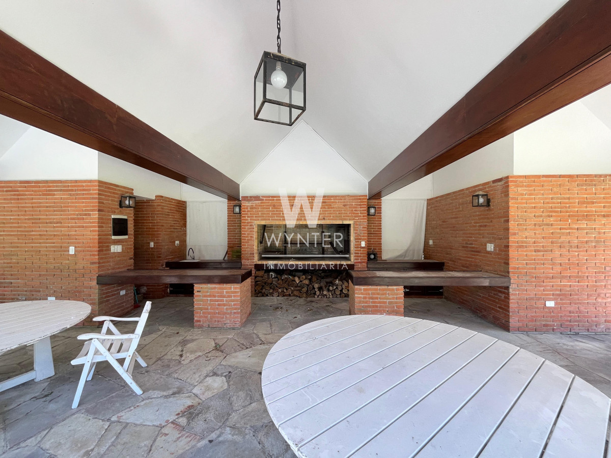 Casa ID.5283 - Casa en venta construida por el Arq. Arturo Dubourg