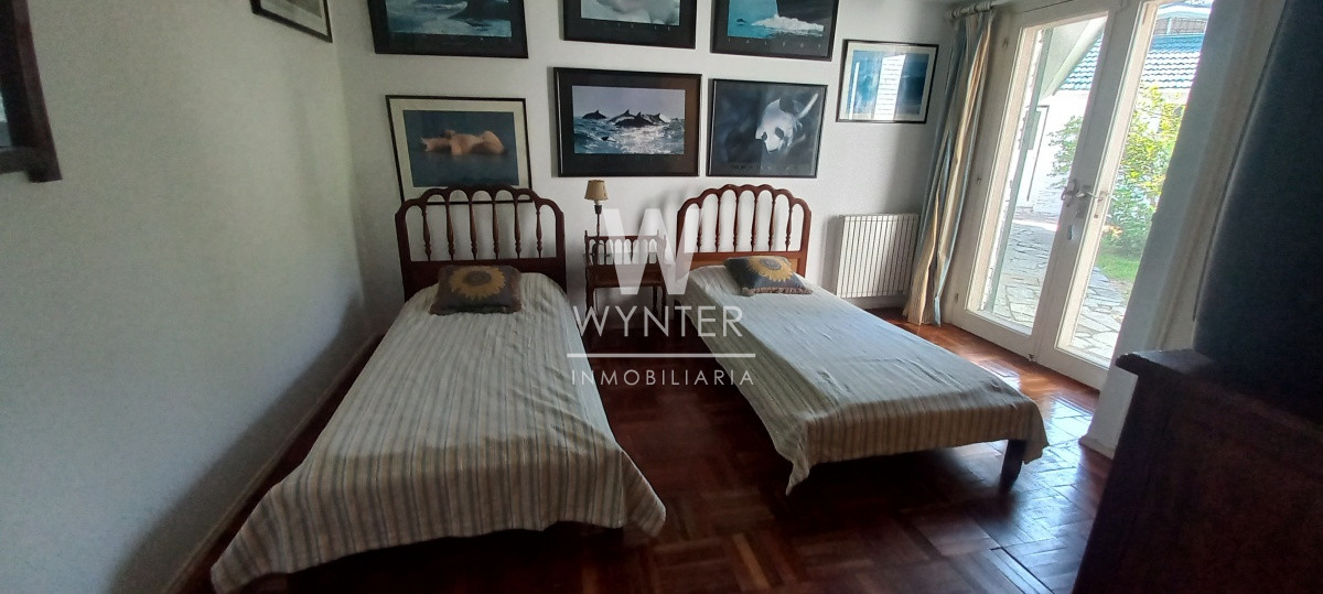 Casa ID.3755 - Excelente casa a 1 cuadra del mar con un hermoso parque de 3.550 m2