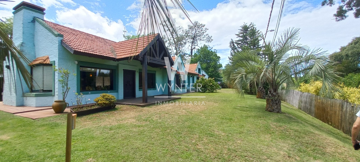 Casa ID.3654 - Linda casa con un estilo muy particular 