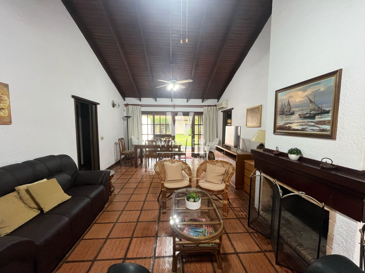 Casa ID.52 - Muy linda casa en Playa Mansa