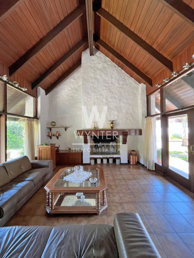 Casa ID.975 - En el corazón de las paradas