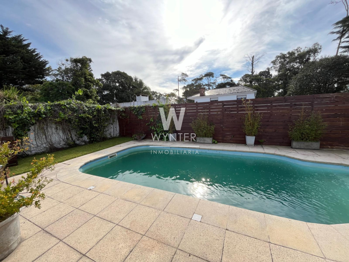 Casa ID.6774 - Casa en Pinares de 3 dormitrorios 