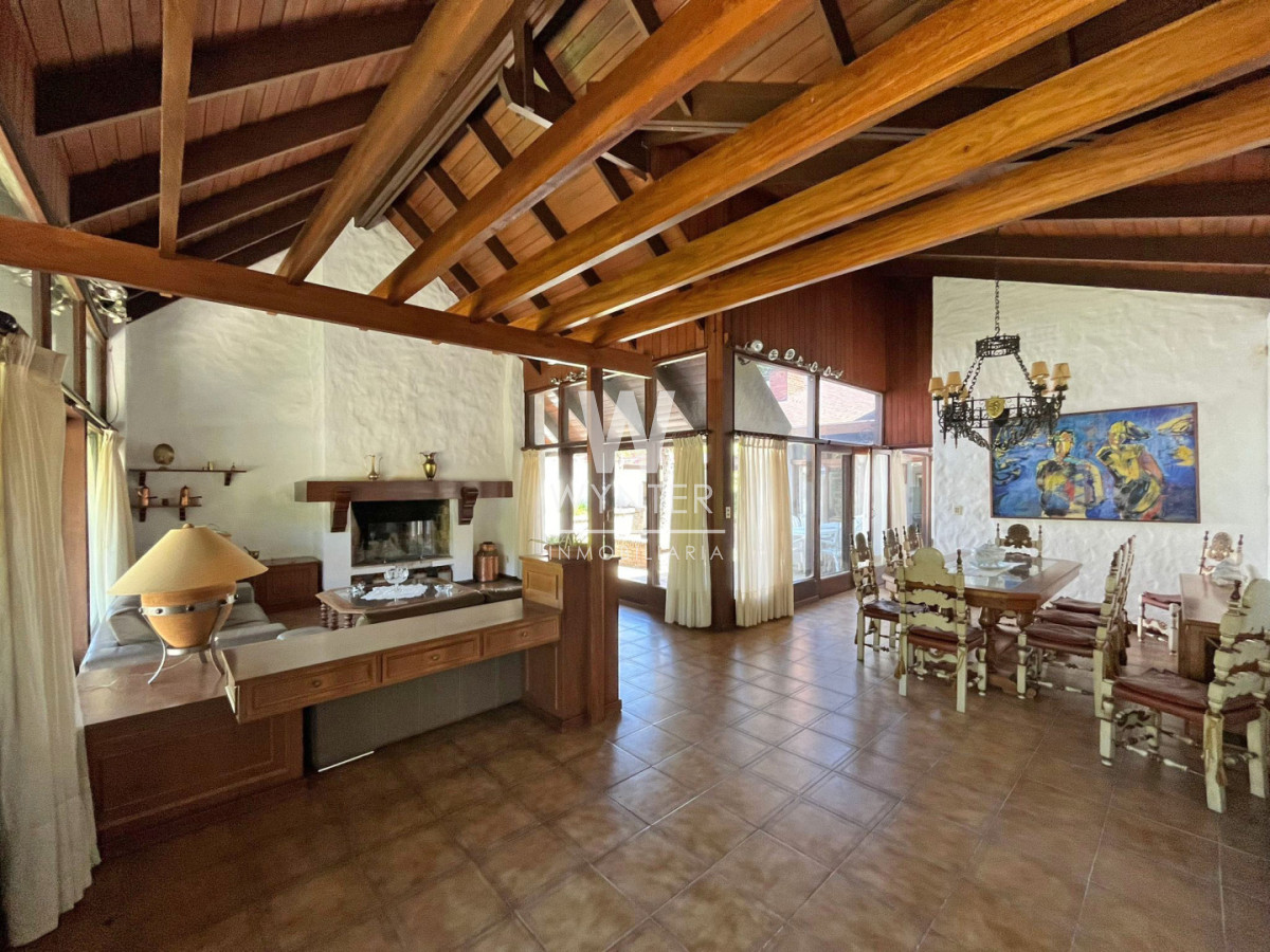 Casa ID.975 - En el corazón de las paradas