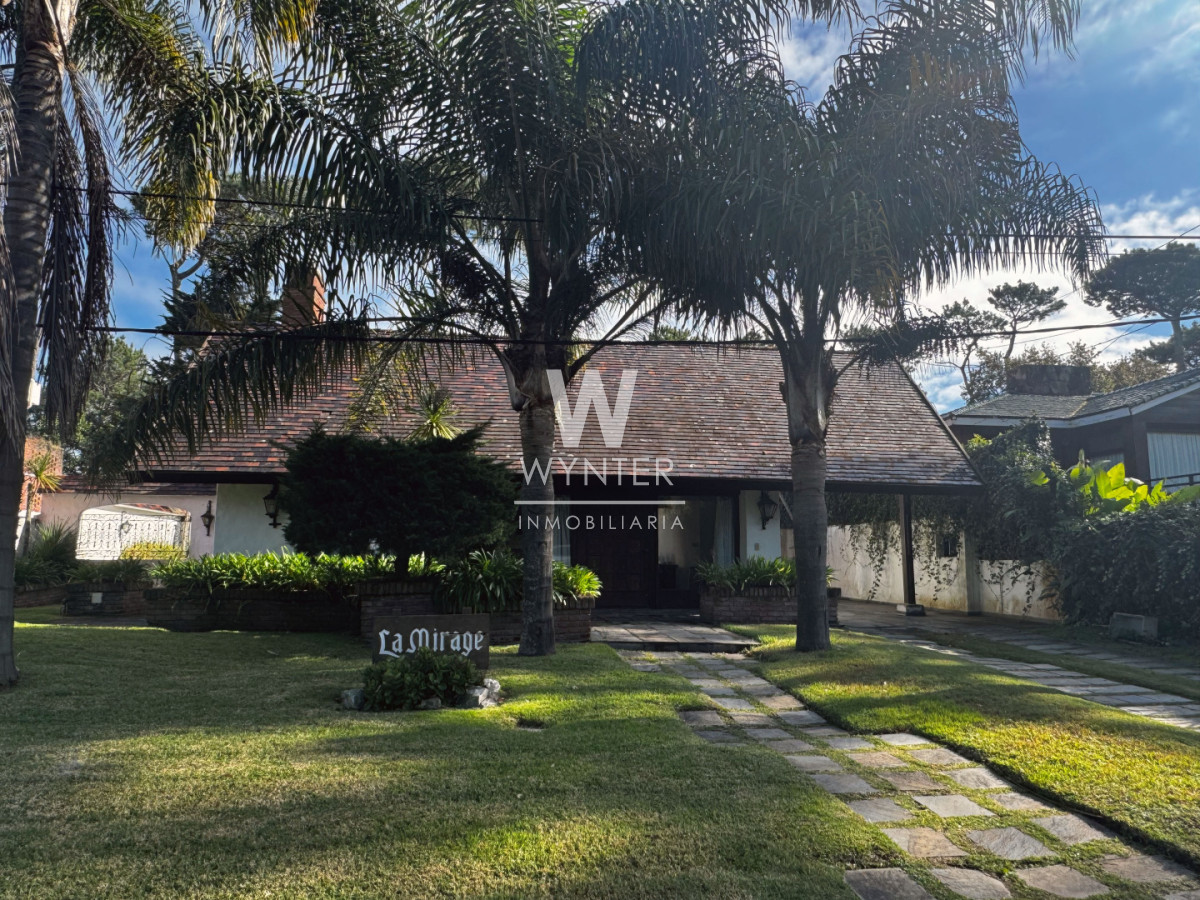 Casa ID.975 - En el corazón de las paradas