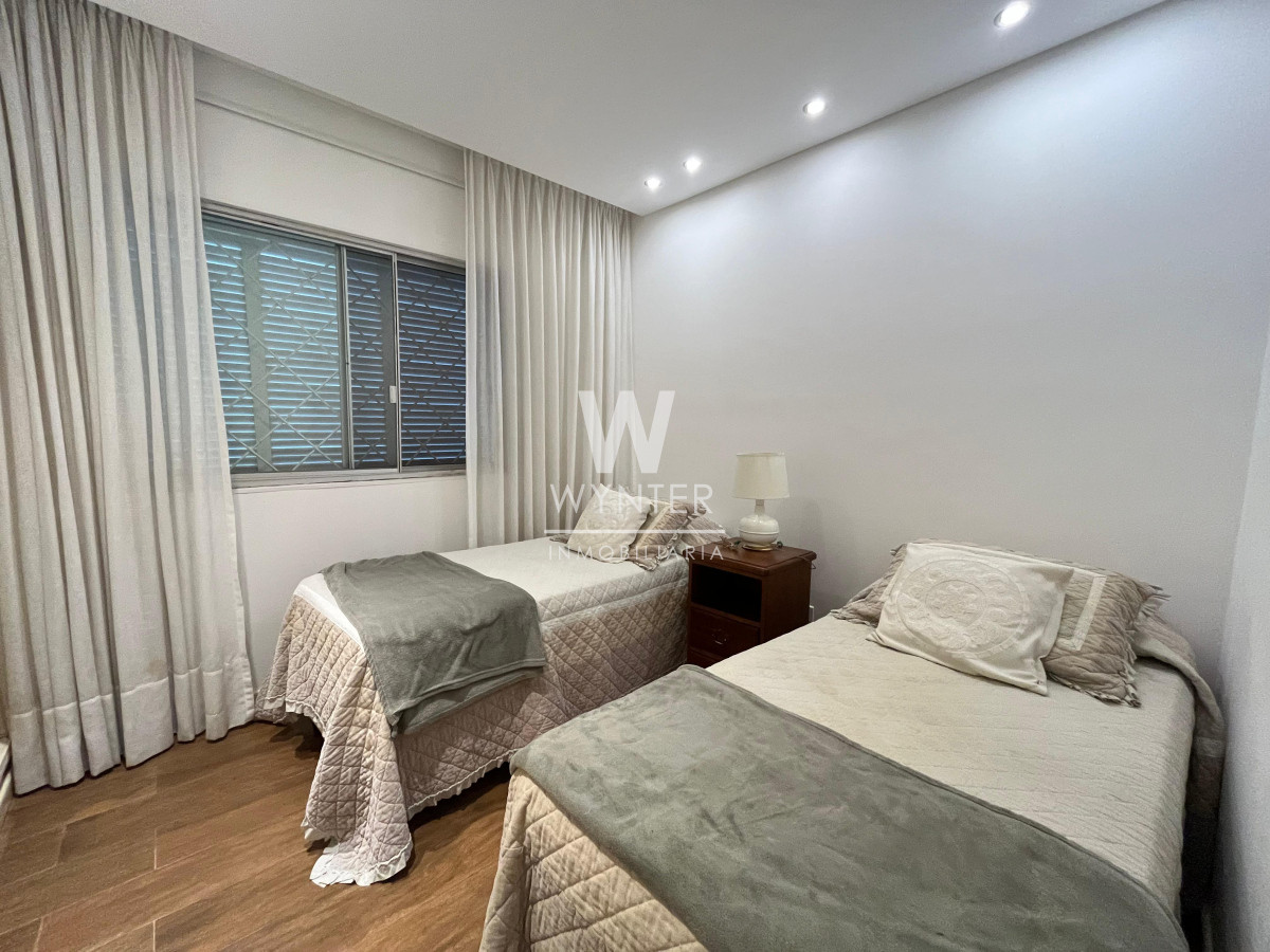 Casa ID.5200 - Casa en venta, reciclada en barrio Cantegril!!!
