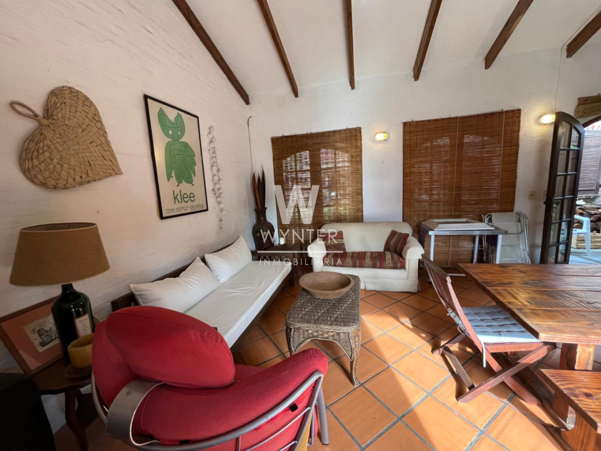 Casa ID.6774 - Casa en Pinares de 3 dormitrorios 