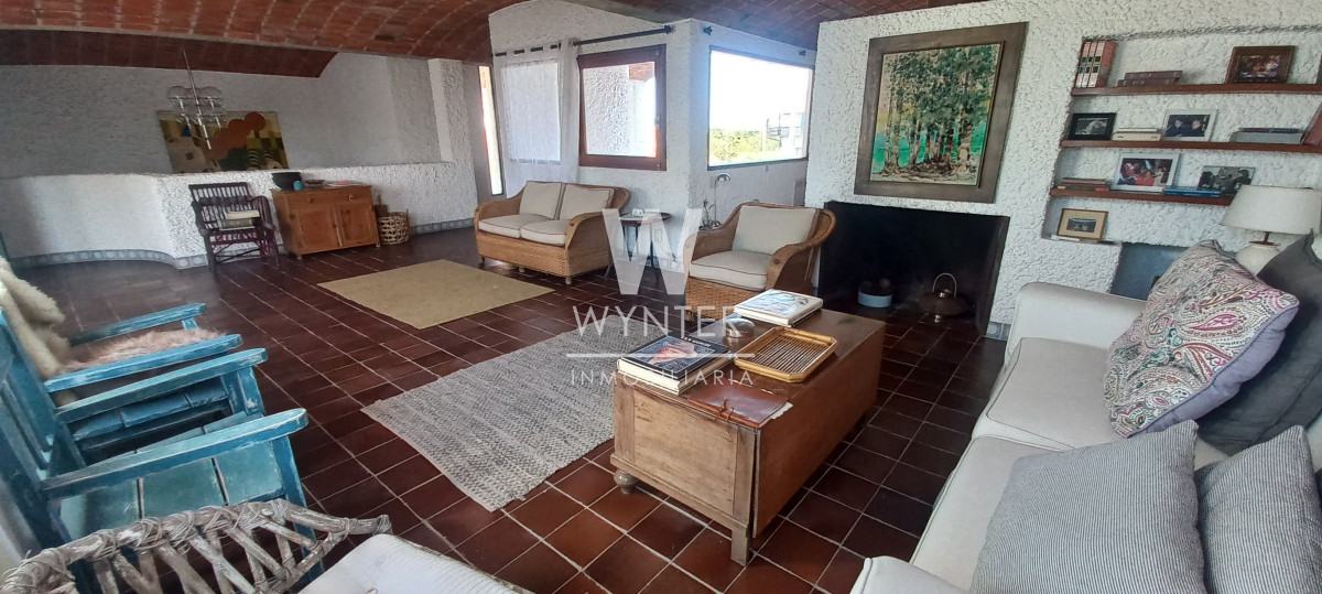 Casa ID.5092 - Casa en venta - Excelente casa a pasos del Faro 