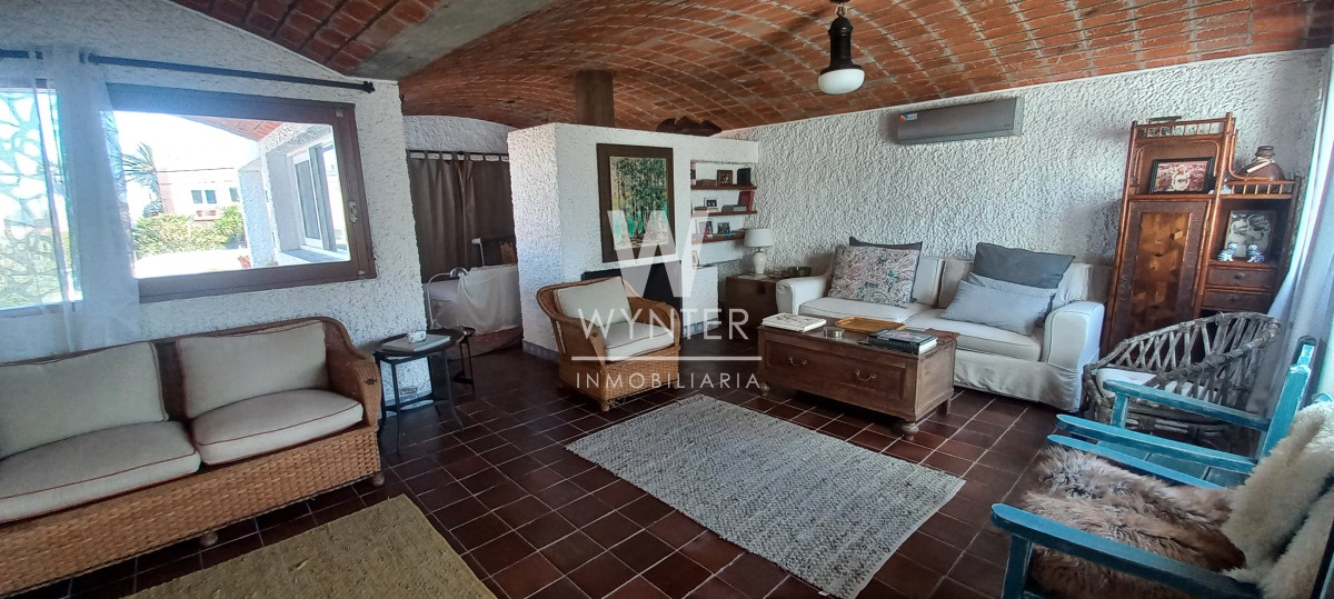 Casa ID.5092 - Casa en venta - Excelente casa a pasos del Faro 