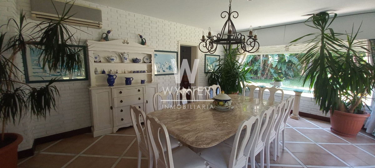 Casa ID.3755 - Excelente casa a 1 cuadra del mar con un hermoso parque de 3.550 m2