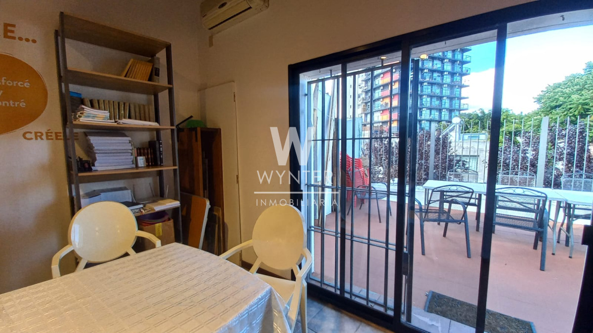 Casa ID.5350 - CASA EN VENTA, CON RENTA. POCITOS 