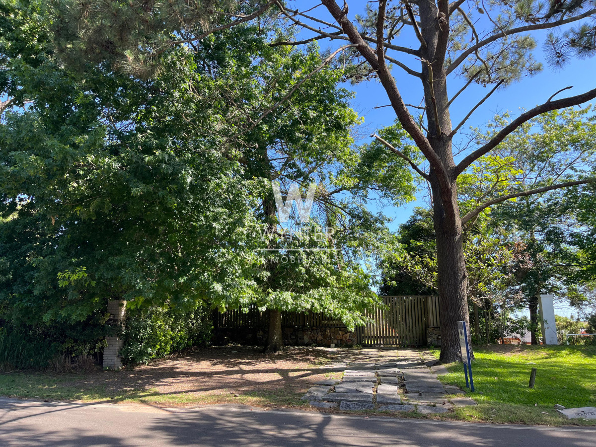 Casa ID.5303 - Casa en venta en Pinares sobre el Camino de la Laguna