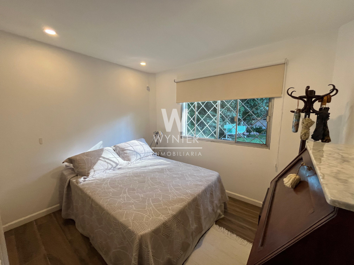 Casa ID.5200 - Casa en venta, reciclada en barrio Cantegril!!!