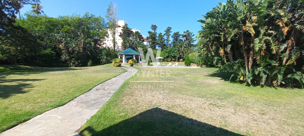 Casa ID.3755 - Excelente casa a 1 cuadra del mar con un hermoso parque de 3.550 m2