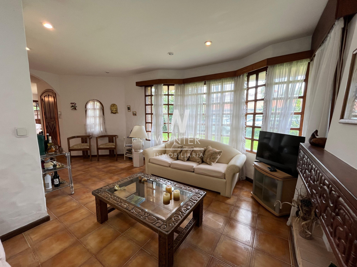 Casa ID.5391 - Casa en venta - A pasos de la Playa Mansa