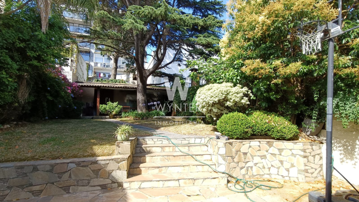 Casa ID.6100 - CASA EN ALQUILER PUNTA CARRETAS