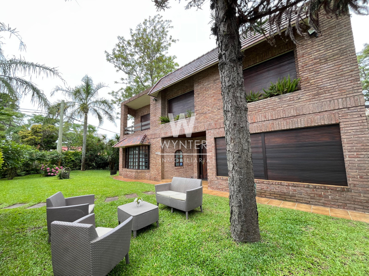 Casa ID.5391 - Casa en venta - A pasos de la Playa Mansa