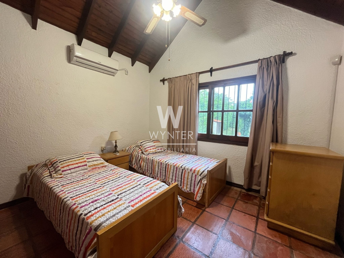 Casa ID.52 - Muy linda casa en Playa Mansa