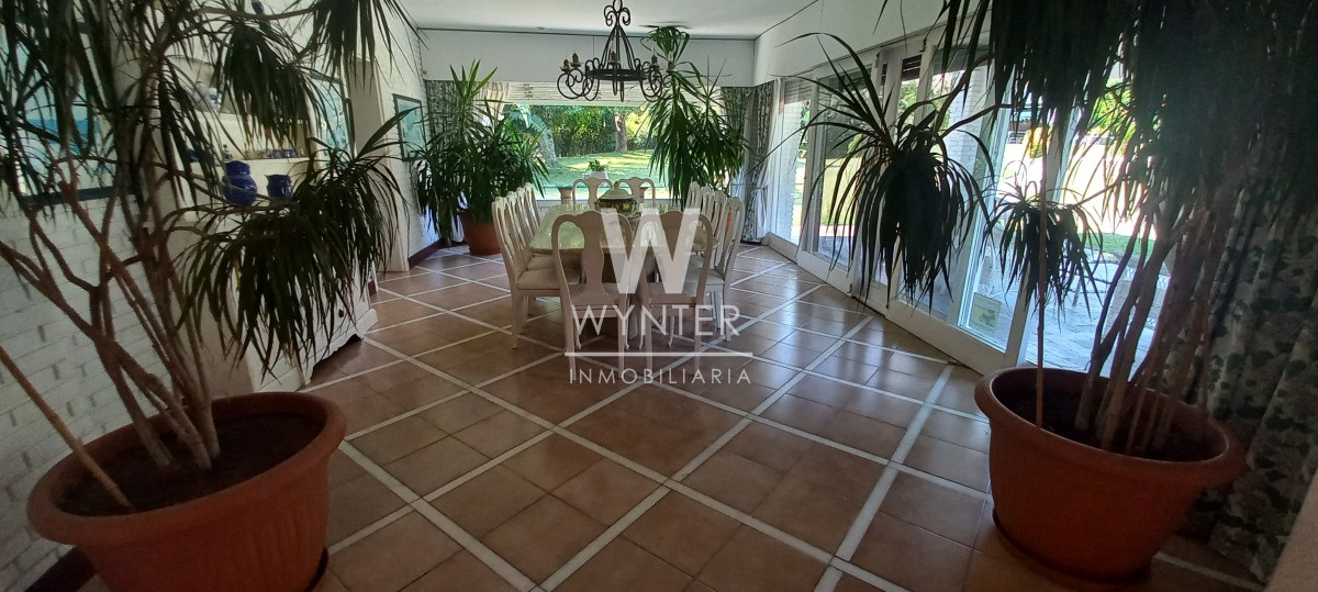 Casa ID.3755 - Excelente casa a 1 cuadra del mar con un hermoso parque de 3.550 m2