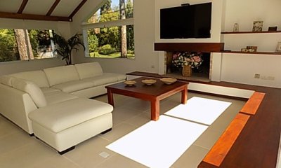 Impecable casa en Paradas - 4 y Dependencia