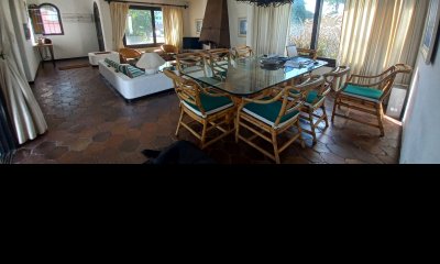 Casa a 1 cuadra del mar en paradas mansa.