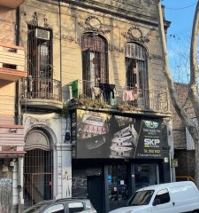Gran casa en venta en el Centro. Con renta