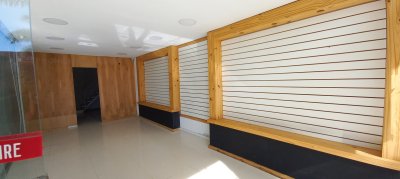 muy buen local a la calle sobre av. gorlero - wnt780l