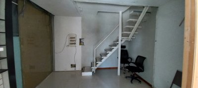 muy buen local a la calle sobre av. gorlero - wnt780l